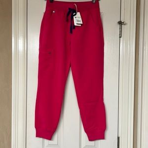 Figs Zamora jogger xs petite rose color